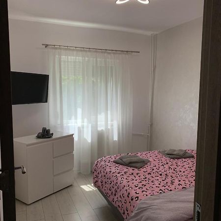 Apartament Regim Hotelier Oradea Εξωτερικό φωτογραφία